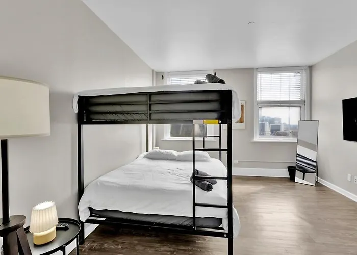 Heb203 Spacious & Stylish 2b Downtown Worth, Free Parking, Walk To Convention Center Fort Worth