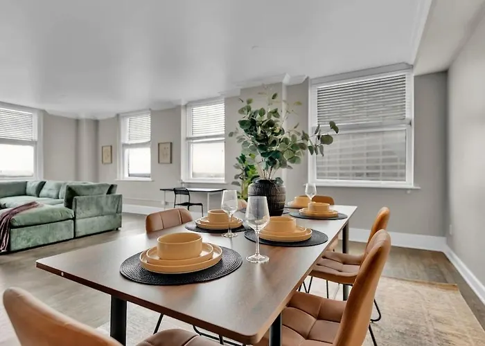 Heb203 Spacious & Stylish 2b Downtown Worth, Free Parking, Walk To Convention Center Fort Worth