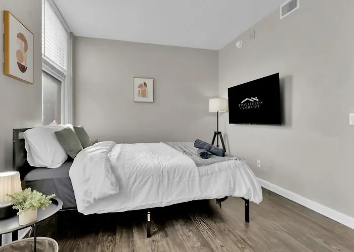 Heb203 Spacious & Stylish 2b Downtown Worth, Free Parking, Walk To Convention Center