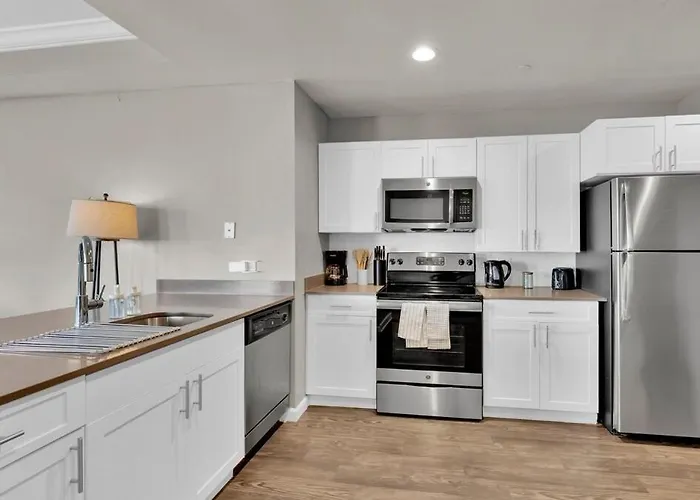 Heb203 Spacious & Stylish 2b Downtown Worth, Free Parking, Walk To Convention Center Apartment